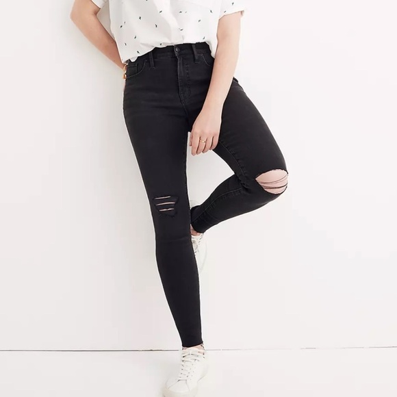 Madewell Petite 9" high-Rise Skinny Jeans in Black Sea, 37P